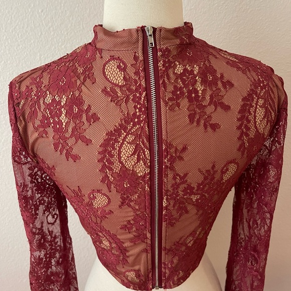 Super Sexy Burgundy lace top with peak hole, long sleeves with ruffles - Picture 4 of 7